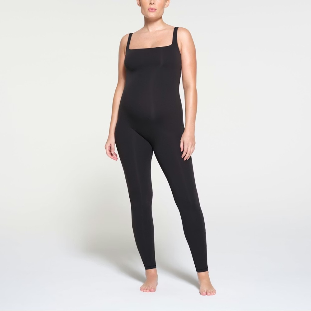 🖤✨NWT SKIMS Fit Everybody Maternity Catsuit Onyx Black Size Small🖤
